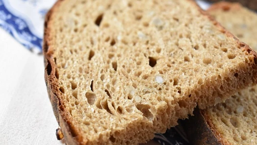 Jak vypadá nedokynuté kvasové těsto? Poradíme, proč je správné nakynutí důležité