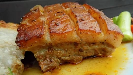 Nejlepší pečený bůček: Tuto šťavnatou pochoutku zvládne i začátečník Nejlepší pečený bůček: Tuto šťavnatou pochoutku zvládne i začátečník