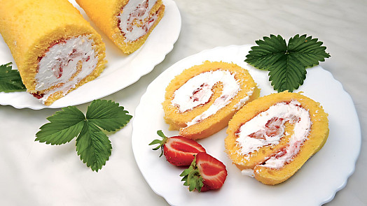Jaký krém k potření piškotové rolády? Vyberte si od marmelády až po dvoubarevný krém