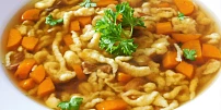 Jak udělat jednoduché kapání do polévky? Stačí vám jen tři ingredience