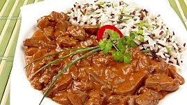 Co uvařit na dva dny? Přinášíme tipy na jídla, která chutnají dobře i druhý den