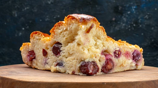 Čím je clafoutis jiný než naše bublanina? Rozdíl mezi nimi je patrný na první pohled