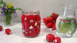 Ředkvičky mohou být křupavé i několik dní po utrhnutí. Videonávod ukáže, jak na to