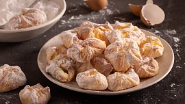 15 receptů z listového těsta: Upečete z něj snadné moučníky, ale i nevšední oběd