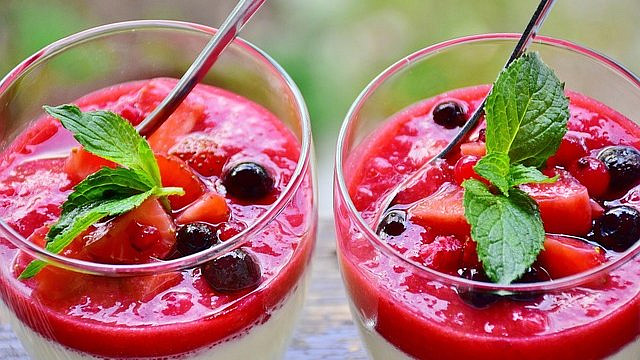 V omáčce zastudena si ovoce uchová vitamíny, barvy i chuť