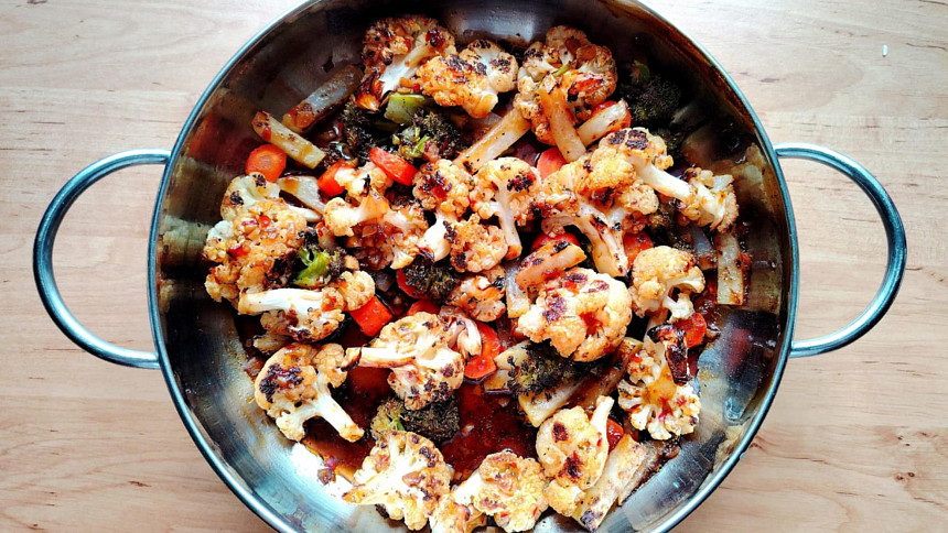 Květákové kung pao se nepřipravuje z kuřecího masa, ale z různých druhů zeleniny