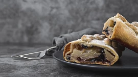 Chyby v přípravě štrúdlů a závinů: Správné množství náplně je neopomenutelné Chyby v přípravě štrúdlů a závinů: Správné množství náplně je neopomenutelné