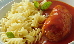 Jak udělat rajskou omáčku z čerstvých rajčat? Snadný postup zvládnou i začátečníci