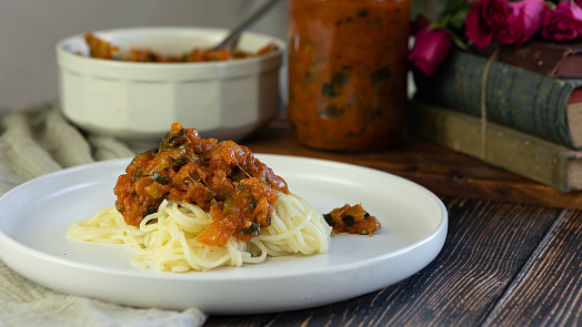 Jak uvařit cuketovou omáčku na špagety? Tento recept se stane hitem vaší kuchyně