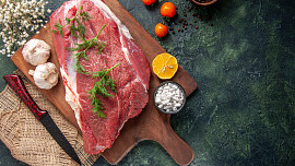 Jak poznat hovězí maso od vepřového? Díky těmto znakům se už nespletete