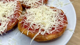 Nekynuté langoše jako rychlá chuťovka: Jak udělat oblíbenou klasiku minimalisticky