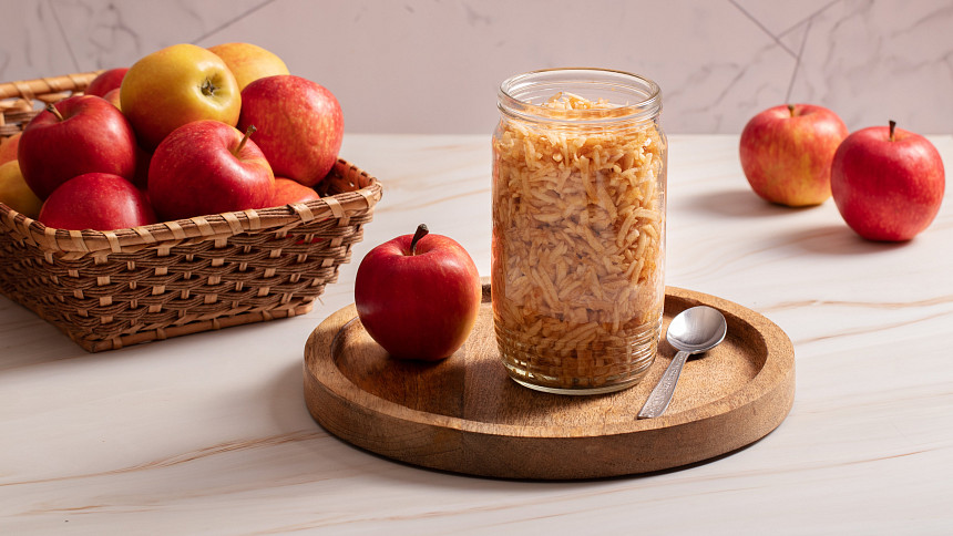 Jak zavařit jablka na štrúdl? Jednoduchá vychytávka pro rychlé pečení po celý rok Jak zavařit jablka na štrúdl? Jednoduchá vychytávka pro rychlé pečení po celý rok