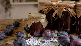 Jak udělat povidla? Chutnou ovocnou pomazánku můžete uvařit či upéct