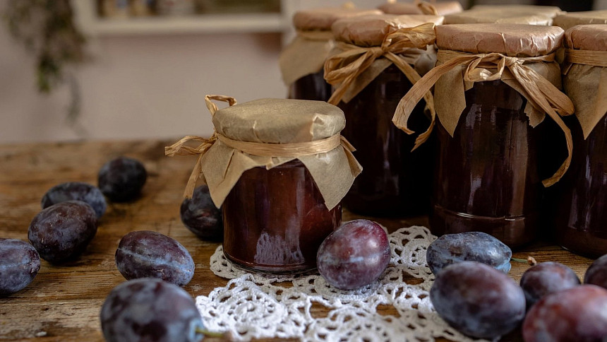 Jak udělat povidla? Chutnou ovocnou pomazánku můžete uvařit či upéct