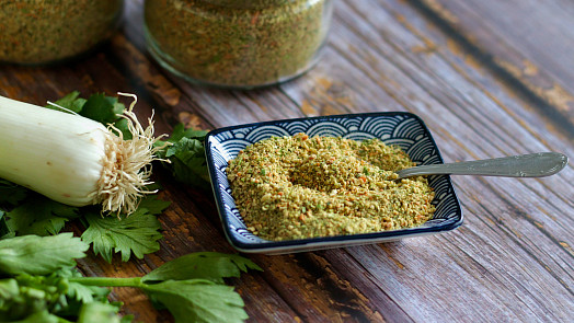 Jak udělat domácí vegetu? Jednoduchá a levná směs bez glutamátu chutná skvěle