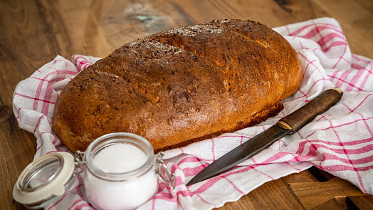 Jak upéct kmínový chleba z droždí? Provoňte domov čerstvým bochníkem