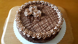 Zdobení dortů: Krém je nejrychlejší a nejefektivnější způsob, jak ozdobit dort