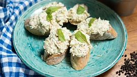 Celerová pomazánka: Připravíte ji snadno a využijete do ní podzimní kořenovou zeleninu