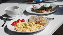 Nejlepší míchaná vajíčka: Naučte se dva tipy postupu podle videonávodu