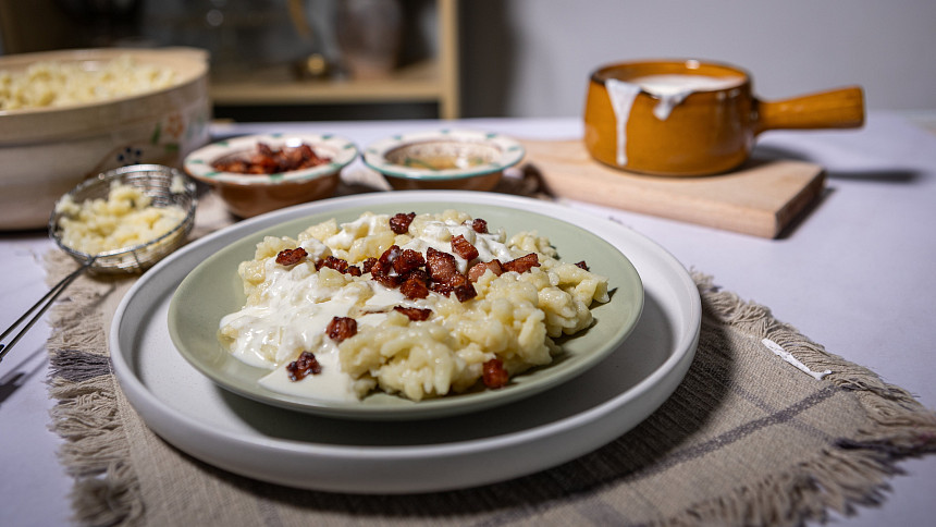 15 receptů s brynzou: Inspirujte se výběrem těch nejoblíbenějších dobrot