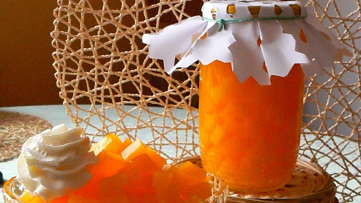 Babiččina kuchyně: Dýňový ananasový kompot po česku připravují i vnučky