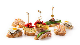 Chuťovky vitaminové podle ČSN: Nápadité jednohubky si zamiluje každá návštěva