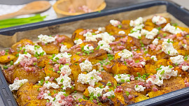 Zbouchnuté brambory jsou okořeněné tak, že si je zamilujete. Videonávod pomůže