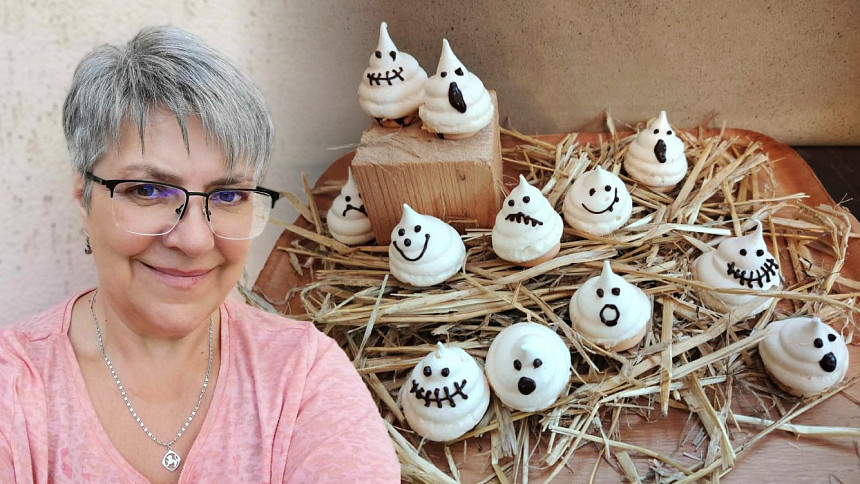 Halloweenští duchové z bílkového sněhu jsou strašidelní, tak je za trest sníme