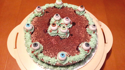 16 nápadů na halloweenské strašidelné dobroty, které potěší a vystraší vaše děti 16 nápadů na halloweenské strašidelné dobroty, které potěší a vystraší vaše děti