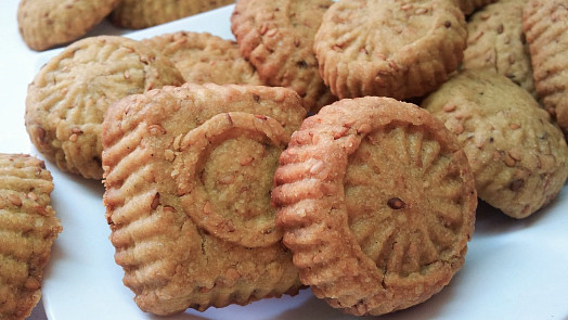 Jak správně vytvarovat sušenky, aby vypadaly dokonale? Videonávod vám poradí