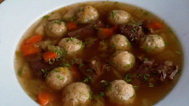 Jak uvařit silný hovězí vývar, který vás postaví na nohy? Přinášíme několik tipů Jak uvařit silný hovězí vývar, který vás postaví na nohy? Přinášíme několik tipů