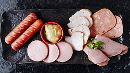 Zbylé uzeniny nemusí skončit v psí misce. Jistě pro ně najdeme lepší využití