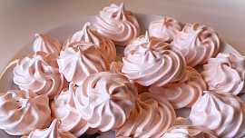 Jak správně ušlehat sníh. Když se ho naučíte, otevřou se před vámi nové možnosti Jak správně ušlehat sníh. Když se ho naučíte, otevřou se před vámi nové možnosti