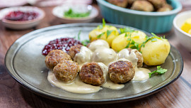 15 receptů na masové kuličky: Inspirujte se výběrem těch nejpopulárnějších 15 receptů na masové kuličky: Inspirujte se výběrem těch nejpopulárnějších