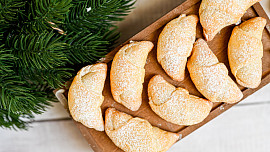 Martinské rohlíčky: Připravte podle videa tuto tradiční sladkou tečku plnou ořechů