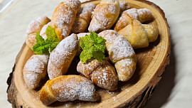 Jak tvarovat svatomartinské podkovy? S jednoduchým návodem budou vypadat dokonale