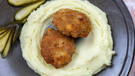 15 oblíbených receptů na masové karbanátky: Některé kombinace vás překvapí