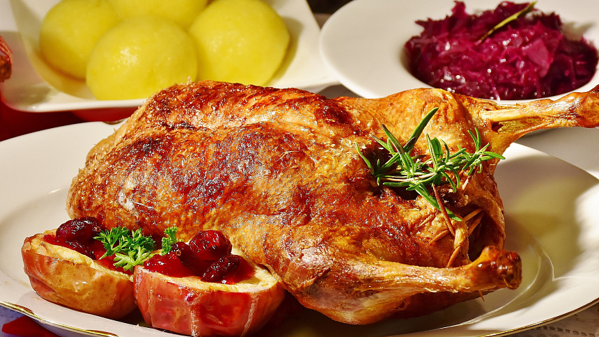 Časté otázky na svatomartinské menu: Proč se pečou husy a ořechové rohlíčky