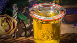 Jak udělat přepuštěné máslo? Zkuste ho podle snadného návodu a v obchodě už ho nekoupíte