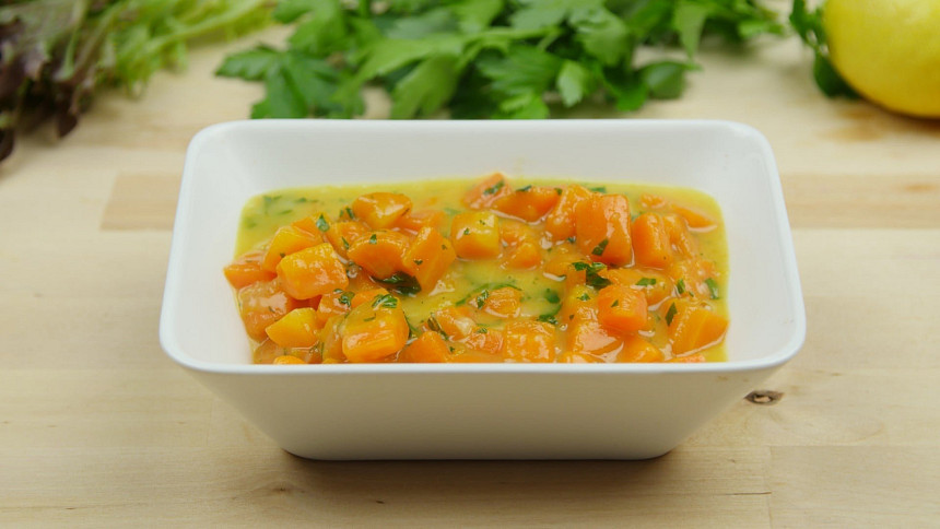 Jak připravit dušenou mrkev? Využít ji můžete nejen jako lahodnou přílohu k masu