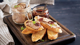 Paštika z drůbežích jater podle ČSN: Tato pochoutka je vhodná i jako předkrm