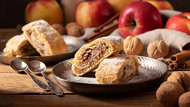 Nejlepší jablečná náplň do závinu: Víme, jak na chutnou náplň bez vytékání z těsta