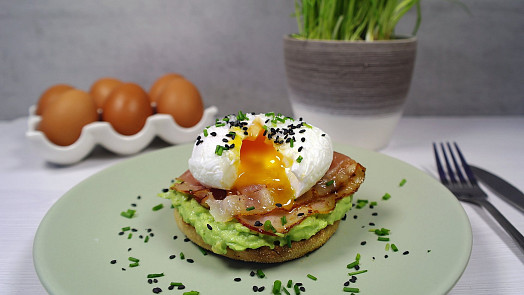 Pošírované vejce lze připravit i v mikrovlnce. Zkuste to podle videonávodu