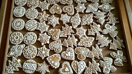 Kdy zadělat těsto na perníčky. Několik měsíců před Vánoci, ale i těsně před nimi