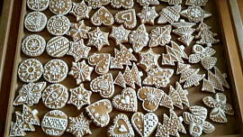 Kdy zadělat těsto na perníčky. Několik měsíců před Vánoci, ale i těsně před nimi