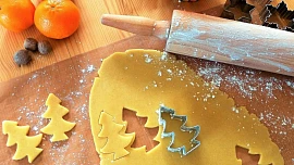 Nedaří se vám vyválet linecké těsto? Podle našeho návodu to zvládnete bez problému