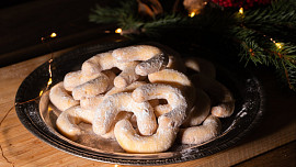 Jak tvarovat vanilkové rohlíčky. Vyzkoušejte 3 jednoduché způsoby podle videa