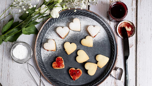 Jaké marmelády jsou nejlepší na slepování? 5 tipů, které cukroví dokonale doplní