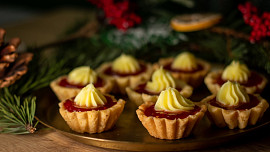 Linecké košíčky si upečte včas předem a pak si vychutnejte jejich plnění