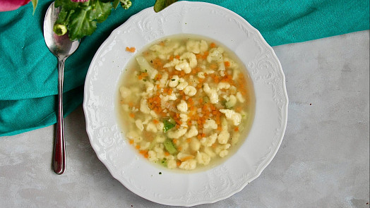 Jakou mouku na kapání do polévky? Jednoduchá zavářka je hotová během chvilky